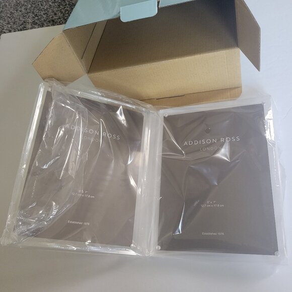 NWT [Addison Ross] Double Magnetic Acrylic Photo Frame - Picture 3 of 7